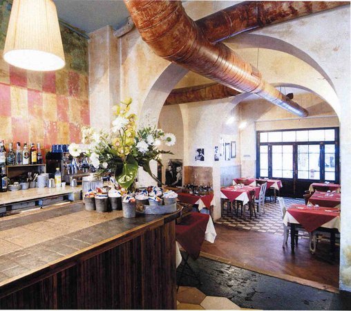the-bar-and-the-small